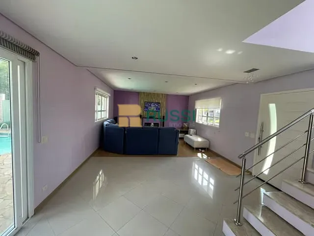 Sobrado com 1169m² 3 quartos e 4 banheiros, à venda, no bairro Tapanhão em Jambeiro
