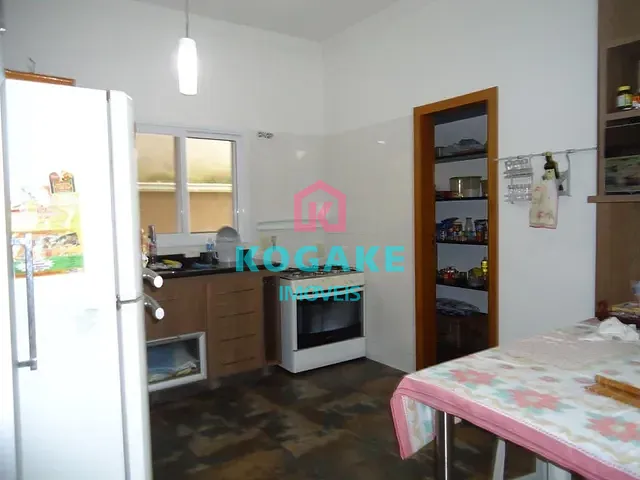 Sobrado com 550m² 4 quartos e 6 banheiros, à venda, no bairro Urbanova em São José dos Campos