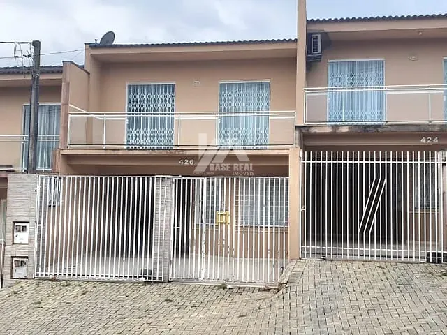 Sobrado com 200m² 3 quartos e 2 banheiros, à venda, no bairro Neves em Ponta Grossa