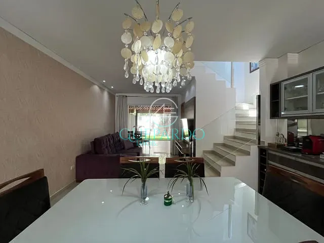 Sobrado com 170m² 3 quartos e 2 banheiros, à venda, no bairro Terra Bonita em Londrina