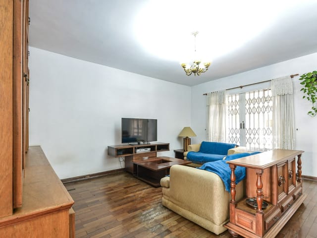 Foto do Sobrado - Sobrado para venda em Moema com 3 quartos, sendo 1 suíte, 242m² | Lares e Andares Imóveis