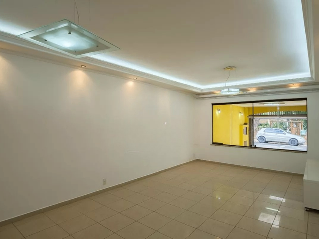 Foto do Sobrado - 🌟 Sobrado dos Sonhos no Tatuapé! 250m² com 4 Dormitórios, 1 Suíte e 2 Vagas de Garagem! | Organização Imobiliária Açores