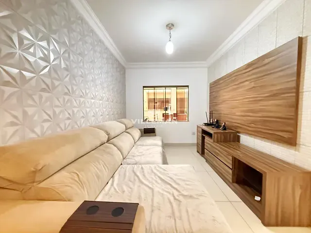 Sobrado com 212m² 3 quartos e 3 banheiros, à venda, no bairro Jardim América em Maringá