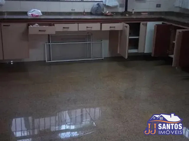 Sobrado com 203m² 3 quartos e 1 banheiro, à venda, no bairro Água Rasa em São Paulo