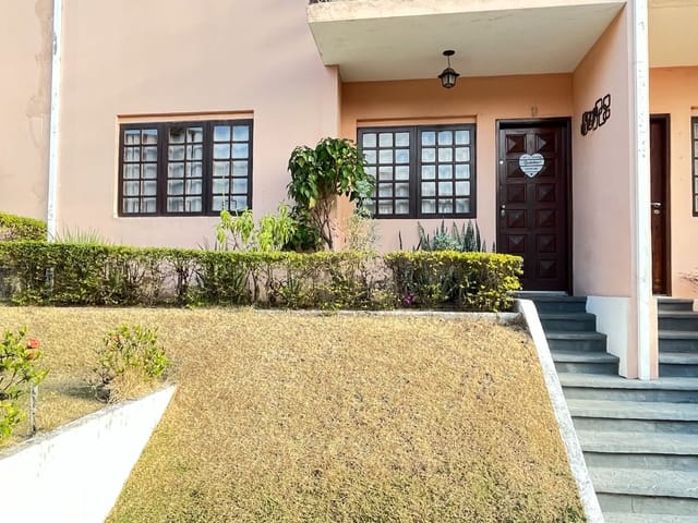 Foto do Sobrado - Sobrado com 3 dormitórios à venda, 110 m² por R$ 380.000,00 - Jardim Califórnia - Jacareí/SP | RUSSI IMÓVEIS