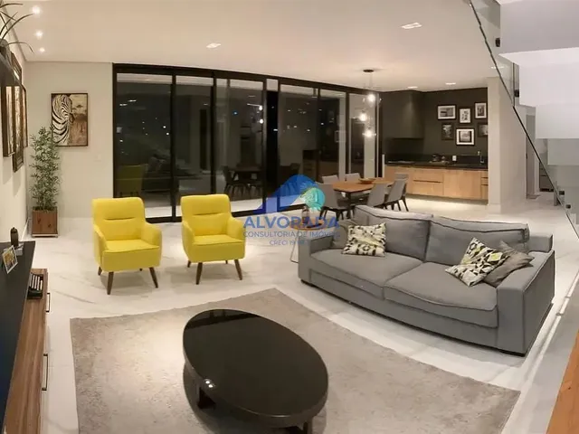 Sobrado com 451m² 4 quartos e 5 banheiros, à venda, no bairro Urbanova em São José Dos Campos