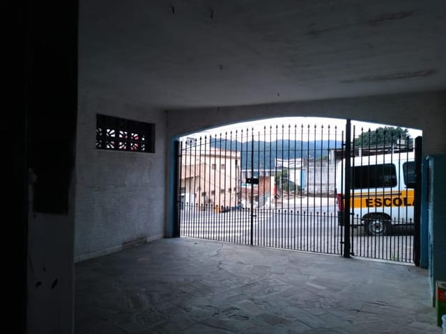 Sobrado com 225m² 4 quartos e 2 banheiros, à venda, no bairro Jardim Peri em São Paulo