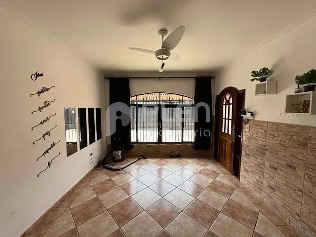 Casa com 250m² 3 quartos e 3 banheiros, à venda, no bairro Jardim do Colégio (Zona Norte) em São Paulo