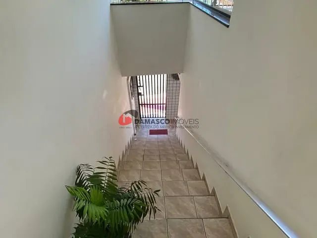 Sobrado com 222m² 3 quartos e 1 banheiro, à venda, no bairro Vila Palmares em Santo André