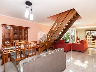 Foto do Sobrado-Sobrado para venda em Chácara Mafalda com 3 quartos, sendo 1 suíte, 190m²