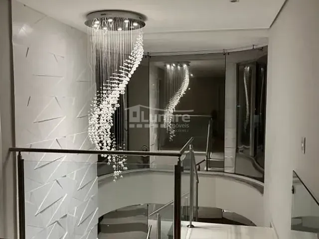 Sobrado com 354m² 4 quartos e 5 banheiros, à venda, no bairro Vila Moraes em Mogi das Cruzes