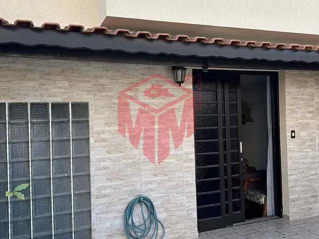 Sobrado com 125m² 3 quartos e 2 banheiros, à venda, no bairro Santa Terezinha em São Bernardo do Campo