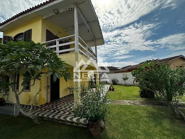 Sobrado com 373m² 2 quartos e 2 banheiros, à venda, no bairro Martim de sá em Caraguatatuba