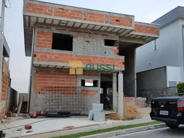 Sobrado com 252m² 4 quartos e 4 banheiros, à venda, no bairro Condomínio Residencial Mantiqueira em São José dos Campos