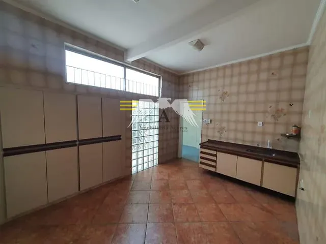 Sobrado 3 quartos e 2 banheiros, à venda ou para alugar, no bairro Belém em São Paulo