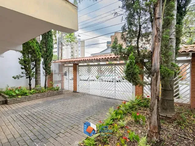 Sobrado com 303m² 3 quartos e 5 banheiros, à venda, no bairro Vila Sônia em São Paulo