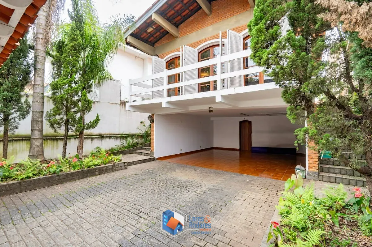 Sobrado, 3 quartos, 303 m² - Foto 2