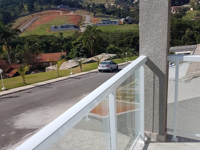 Sobrado com 270m² 3 quartos e 2 banheiros, à venda, no bairro Taboão em Bragança Paulista