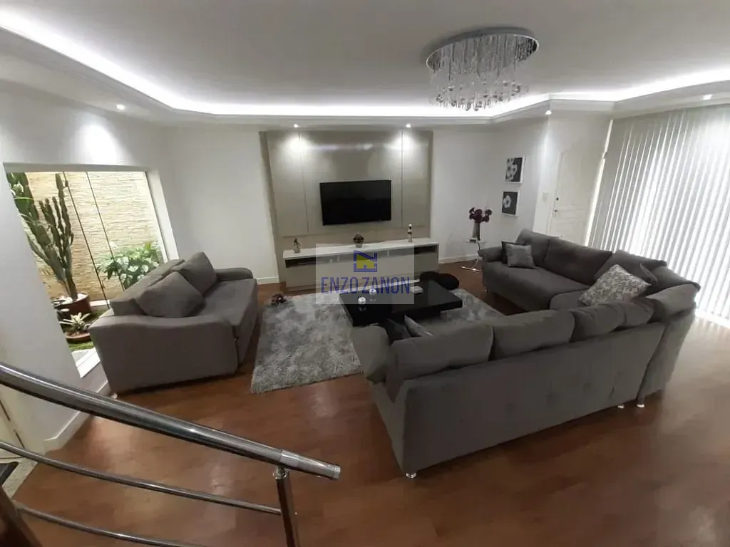 Sobrado, 4 quartos, 250 m² - Foto 1