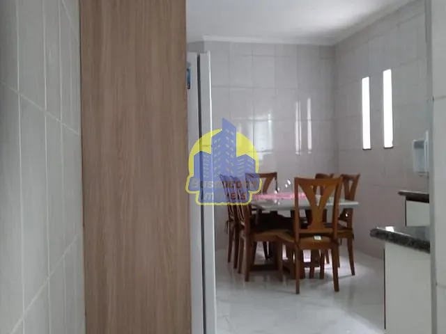 Sobrado com 200m² 3 quartos e 4 banheiros, à venda, no bairro Jaguaribe em Osasco