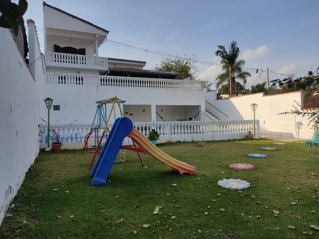 Foto do Sobrado - Sobrado com 4 dormitórios à venda - Lago dos Cisnes - Jandira/SP | Collina Imóveis