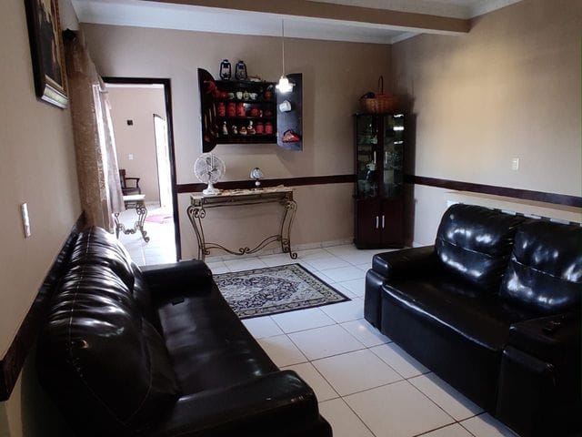 Foto do Sobrado - Sobrado com 4 dormitórios à venda - Lago dos Cisnes - Jandira/SP | Collina Imóveis