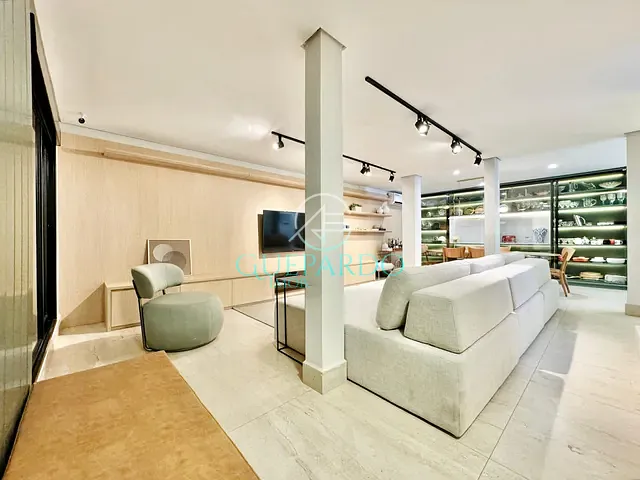 Sobrado com 245m² 2 quartos e 3 banheiros, à venda, no bairro Igapó em Londrina