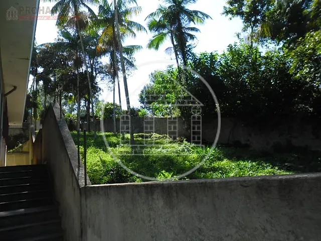Sobrado com 500m² 3 quartos e 2 banheiros, à venda, no bairro Jardim Shangrilá (Zona Sul) em São Paulo