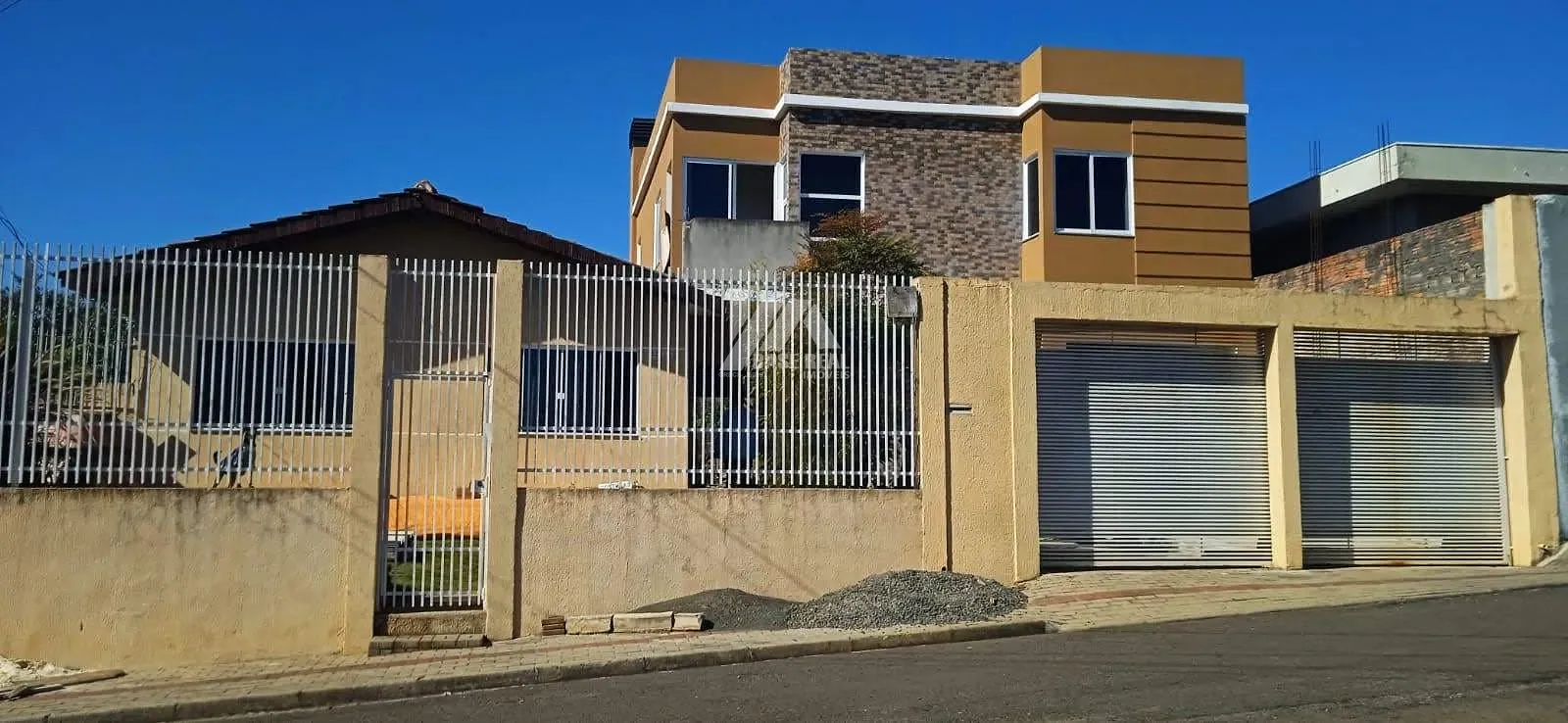Sobrado à venda, Trianon, Guarapuava, PR — Trianon