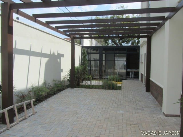 Sobrado com 350m² 4 quartos e 2 banheiros, à venda, no bairro Vila Esperia Ou Giglio em Atibaia