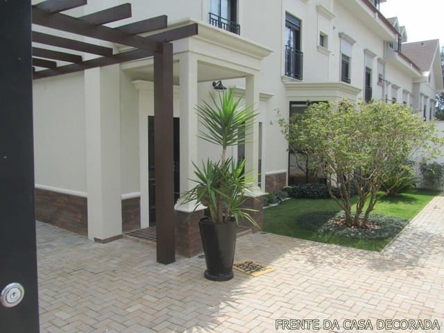 Sobrado com 350m² 4 quartos e 2 banheiros, à venda, no bairro Vila Esperia Ou Giglio em Atibaia