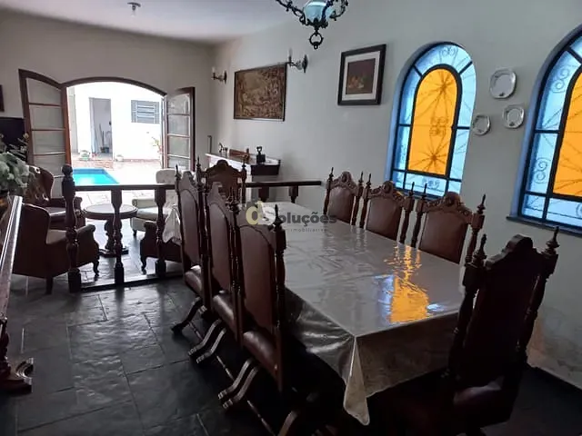 Sobrado com 360m² 3 quartos e 4 banheiros, à venda, no bairro Vila Campo Grande em São Paulo