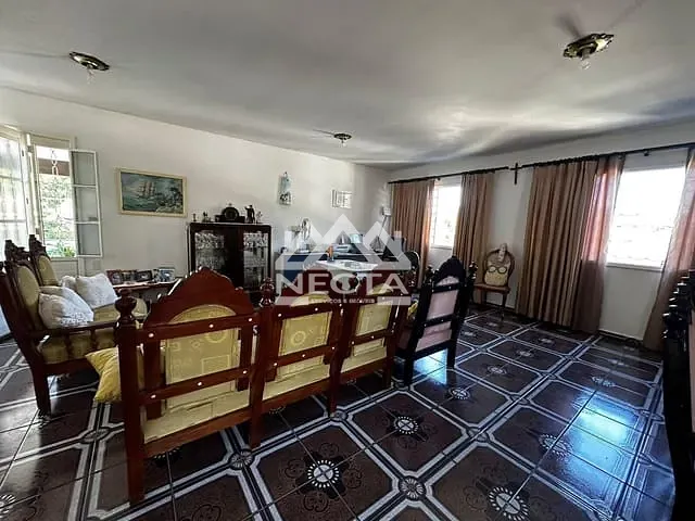 Sobrado com 720m² 5 quartos e 6 banheiros, à venda, no bairro Cidade Jardim em Caraguatatuba