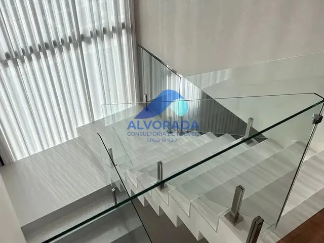 Sobrado com 563m² 5 quartos e 7 banheiros, à venda, no bairro Condomínio Residencial Alphaville I em São José Dos Campos