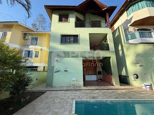 Casa 4 quartos e 5 banheiros, à venda, no bairro Jardim Itatinga em São Paulo