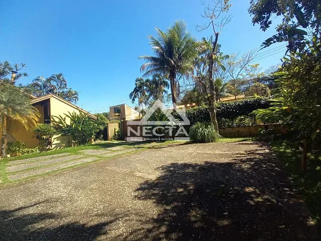 Sobrado com 740m² 7 quartos e 6 banheiros, à venda, no bairro Loteamento Recanto Sandra em Caraguatatuba