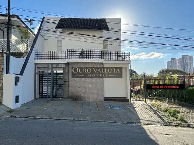Sobrado com 184m², para alugar, no bairro Jardim Avelino em São Paulo