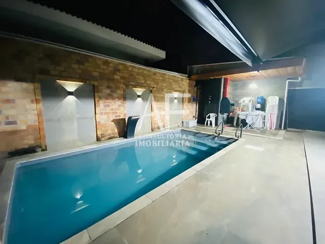 Sobrado com 277m² 4 quartos e 4 banheiros, à venda, no bairro Campos Do Conde em Tremembé