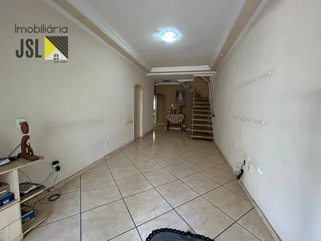 Sobrado com 154m² 5 quartos e 3 banheiros, à venda, no bairro Borda da Mata em Caçapava