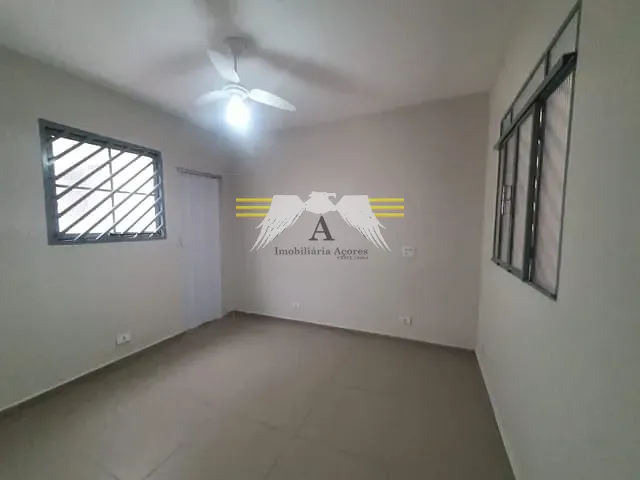 Sobrado 2 quartos e 2 banheiros, à venda ou para alugar, no bairro Belém em São Paulo
