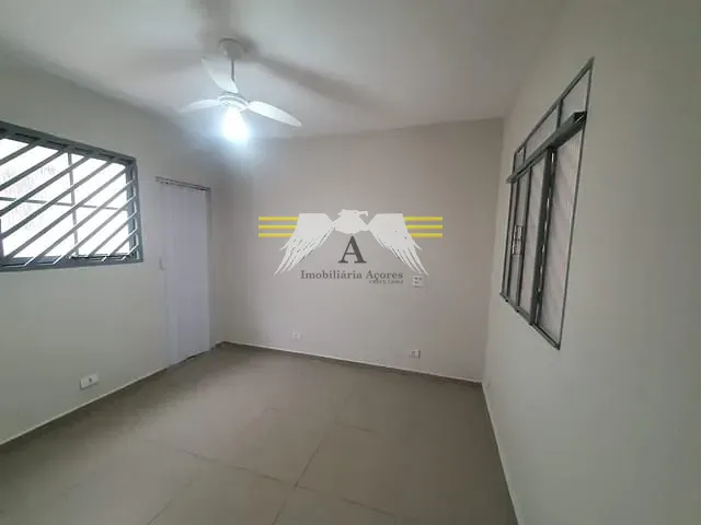 Sobrado 2 quartos e 2 banheiros, à venda ou para alugar, no bairro Belém em São Paulo