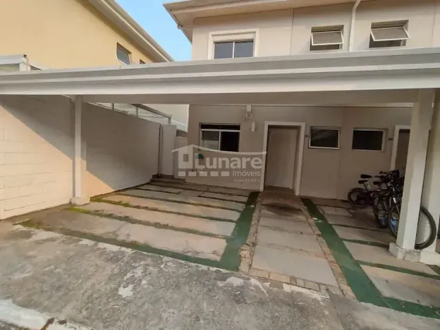 Sobrado 2 quartos e 2 banheiros, para alugar, no bairro Vila Suissa em Mogi das Cruzes