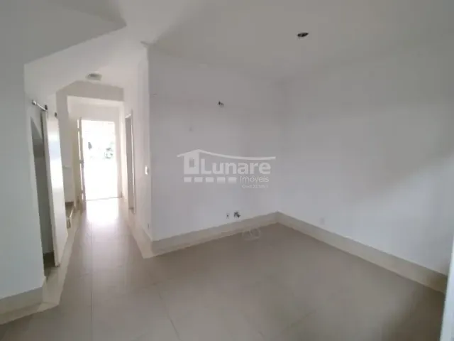 Sobrado 2 quartos e 2 banheiros, para alugar, no bairro Vila Suissa em Mogi das Cruzes