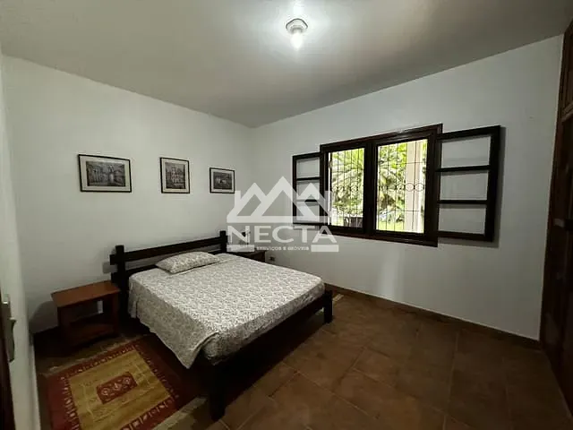 Sobrado com 2665m² 4 quartos e 2 banheiros, à venda, no bairro Jardim Casa Branca em Caraguatatuba
