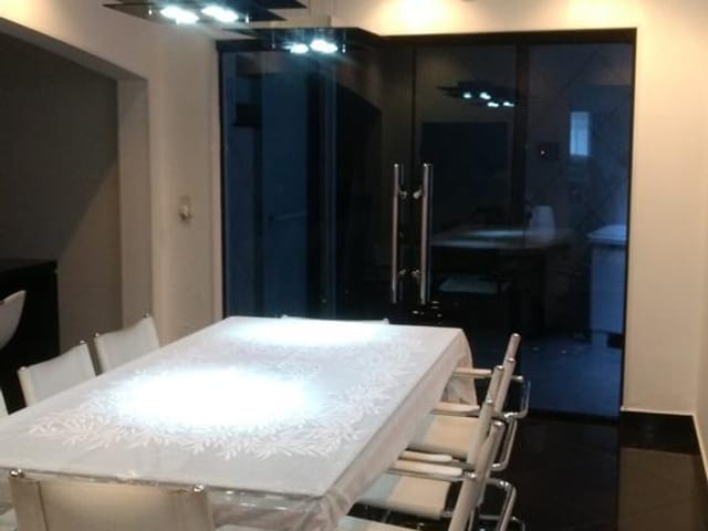 Sobrado com 500m² 5 quartos e 5 banheiros, à venda, no bairro Sacomã em São Paulo