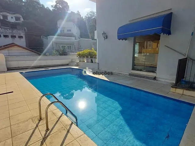 Sobrado 5 quartos e 5 banheiros, à venda ou para alugar, no bairro Jardim Virginia Bianca em São Paulo