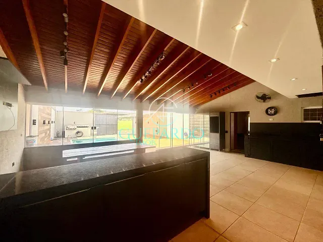 Sobrado com 250m² 3 quartos e 5 banheiros, à venda, no bairro Jardim Montecatini em Londrina