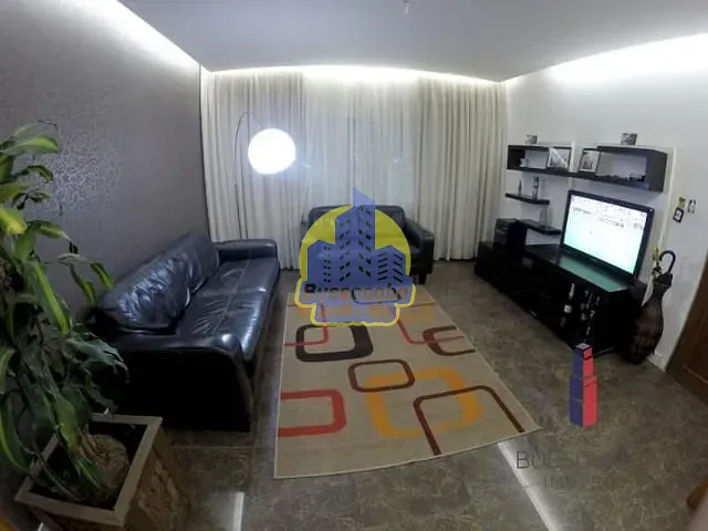 Sobrado com 375m² 4 quartos e 2 banheiros, à venda, no bairro Umuarama em Osasco