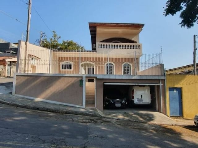 Foto do Sobrado - Sobrado à venda 3 Quartos, 1 Suite, 2 Vagas, 220M², Monte Castelo, São José dos Campos - SP | RUSSI IMÓVEIS