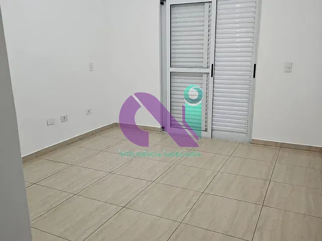 Sobrado com 300m² 4 quartos e 2 banheiros, à venda, no bairro Vila Yara em Osasco